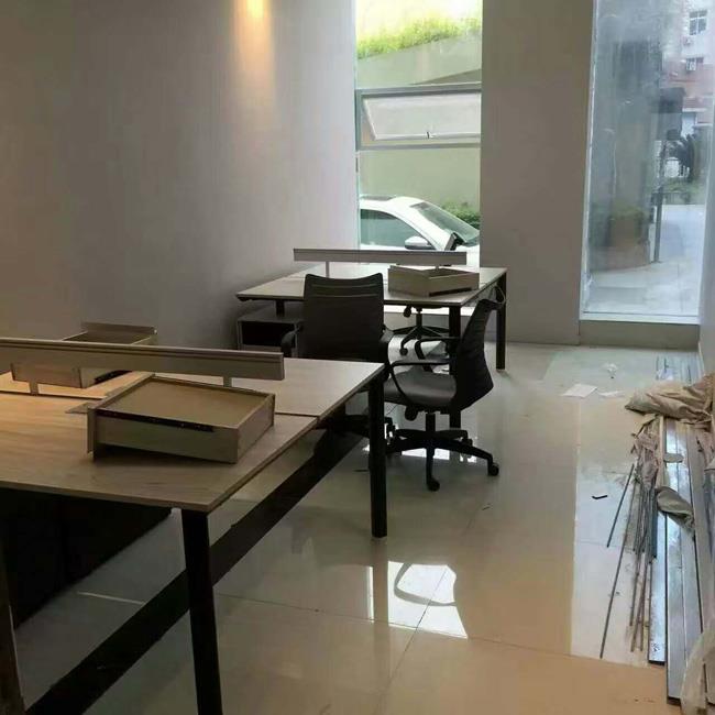 7月20日和平路趙老板門(mén)面準(zhǔn)備治理中