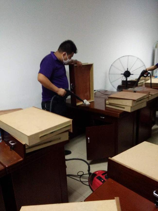 8月9日某事業(yè)單位辦公室治理現(xiàn)場