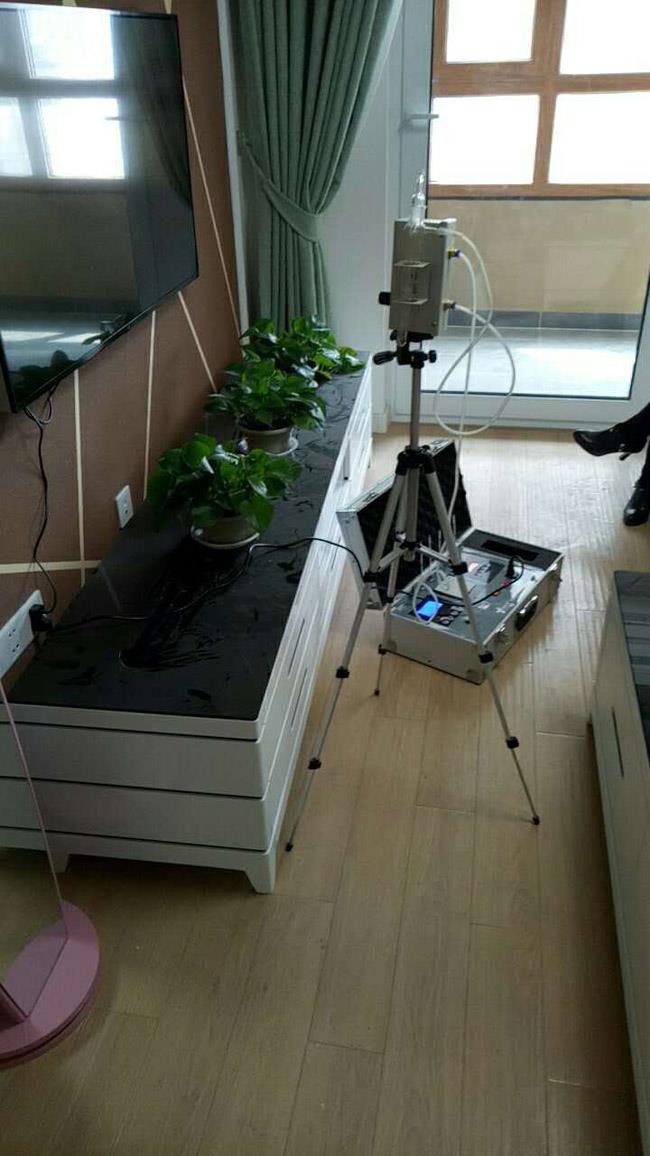 2017年4月7日萬科淮海天地三室二廳抽樣檢測現(xiàn)場