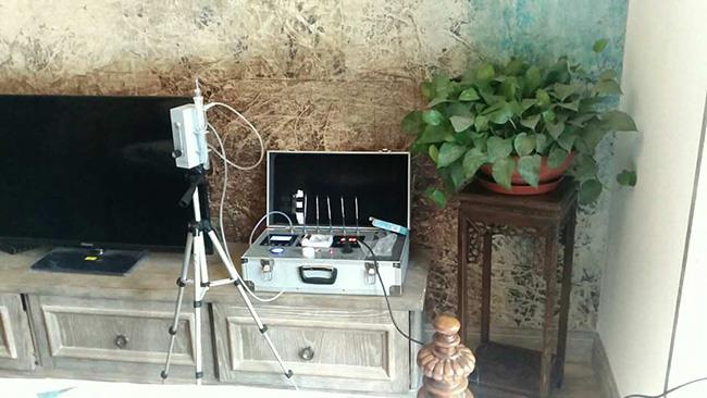 美的城采樣檢測現(xiàn)場